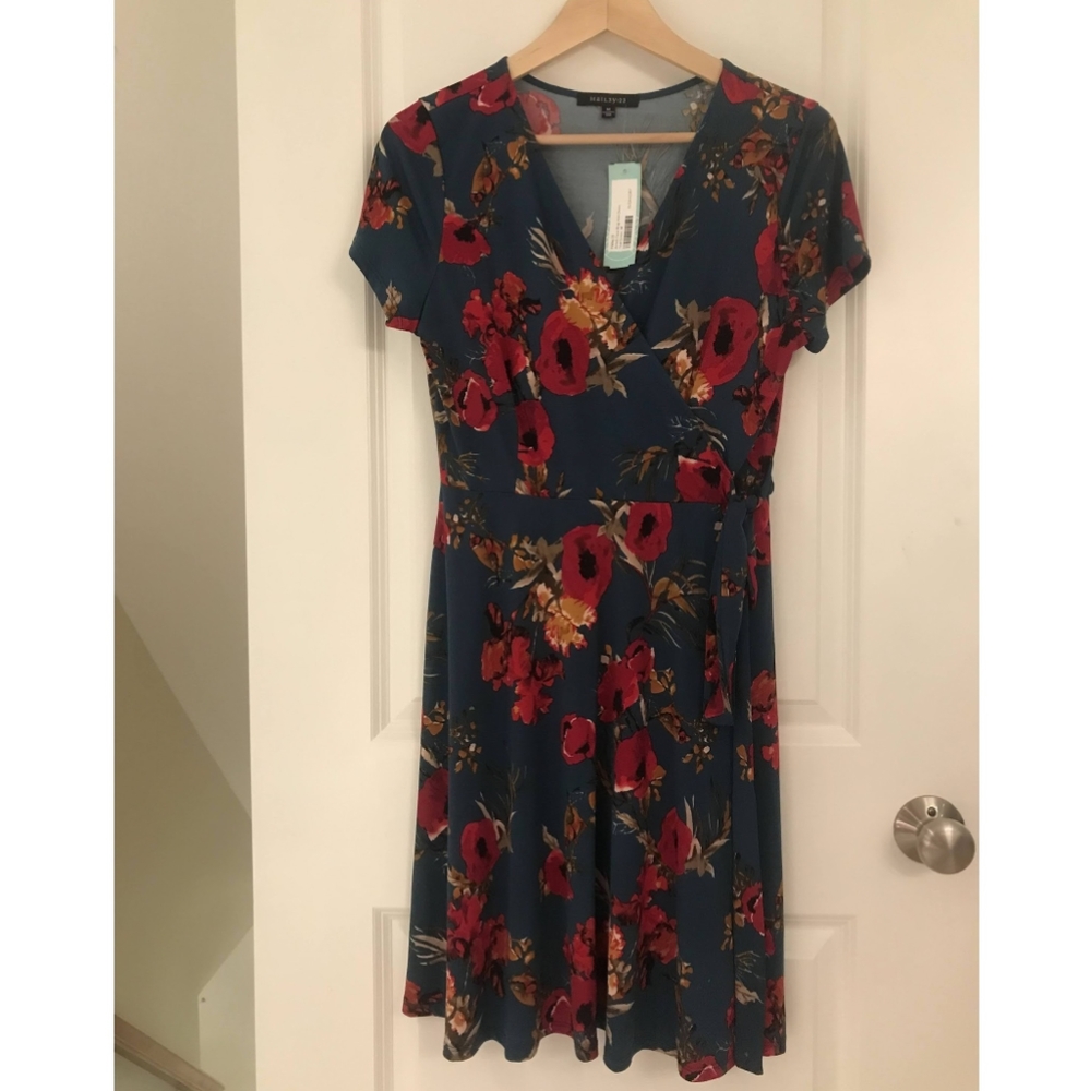 Hail3y:23 Faux Wrap Dress -M